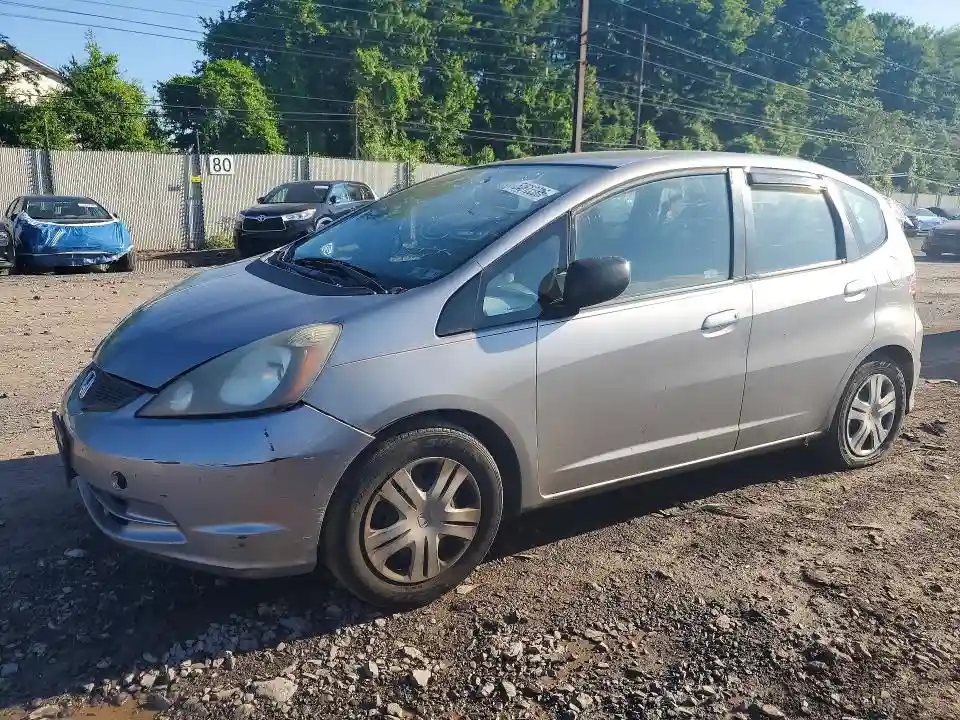 JHMGE8H25AS013092 2010 HONDA FIT-0