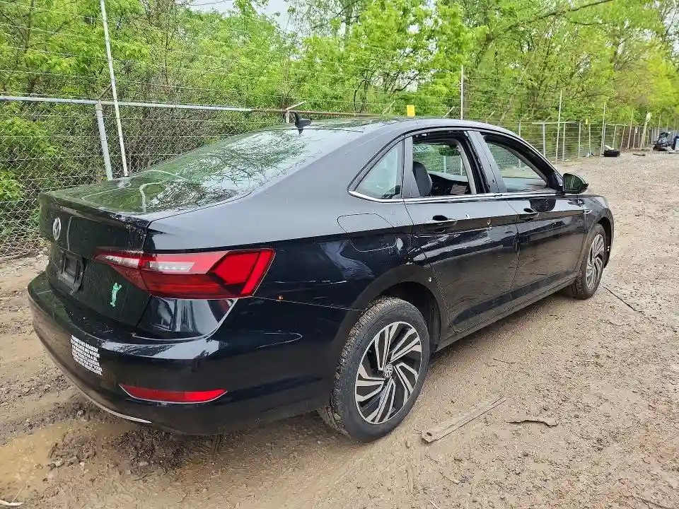 3VWEB7BU8LM074662 2020 VOLKSWAGEN JETTA-2