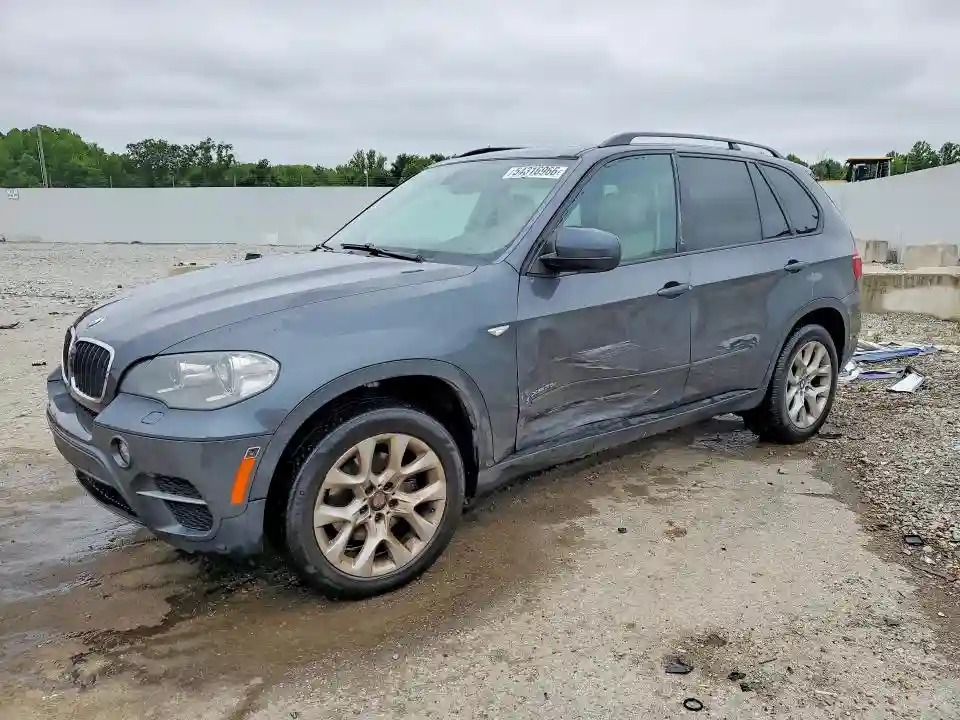 5UXZV4C58D0B03102 2013 BMW X5-0