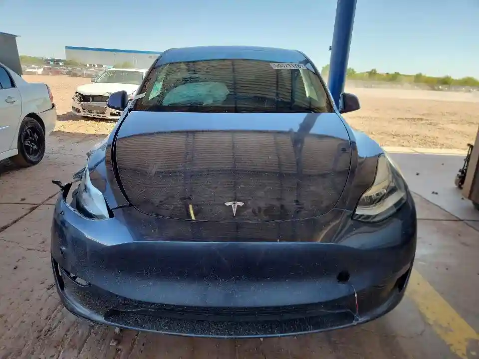 7SAYGDEE4NF411469 2022 TESLA MODEL Y-4