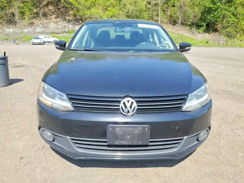 3VWLZ7AJ3BM105115 2011 VOLKSWAGEN JETTA-4
