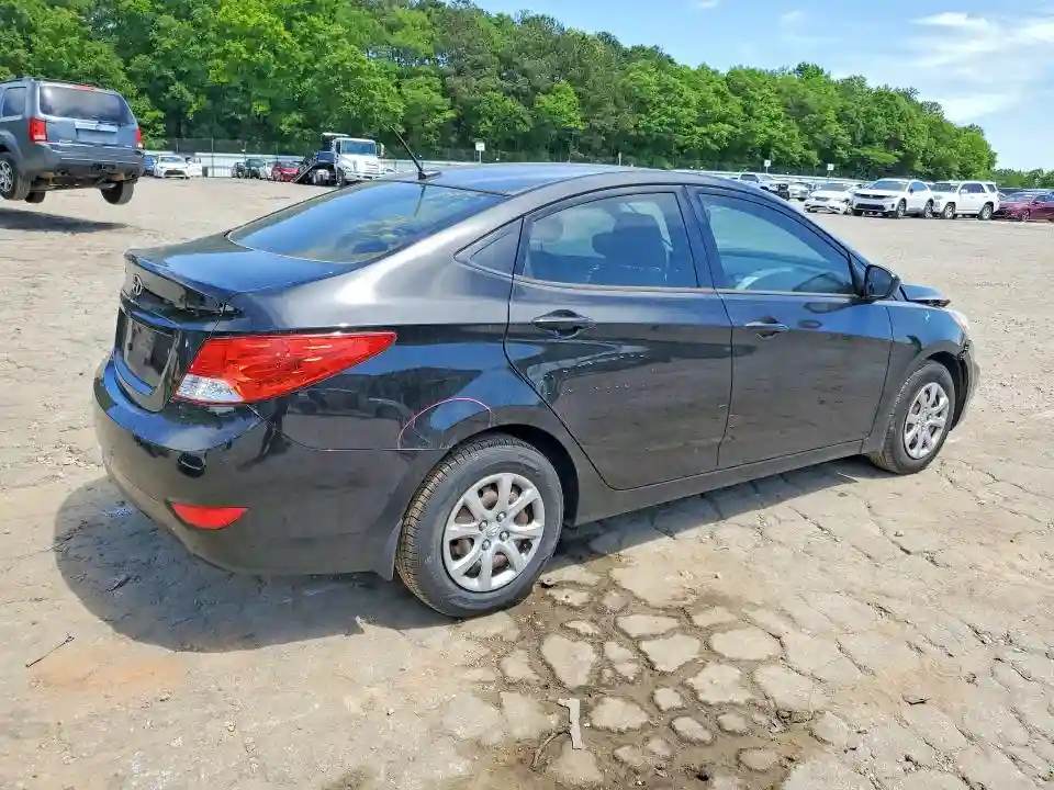 KMHCT4AE5DU565666 2013 HYUNDAI ACCENT-2