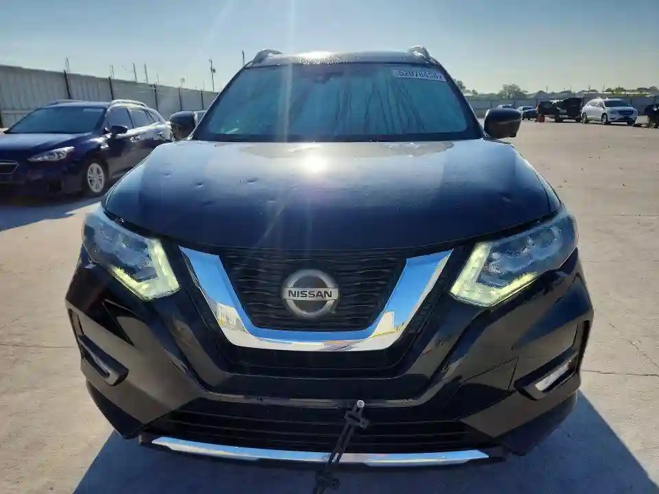JN8AT2MT8JW486233 2018 NISSAN ROGUE-4