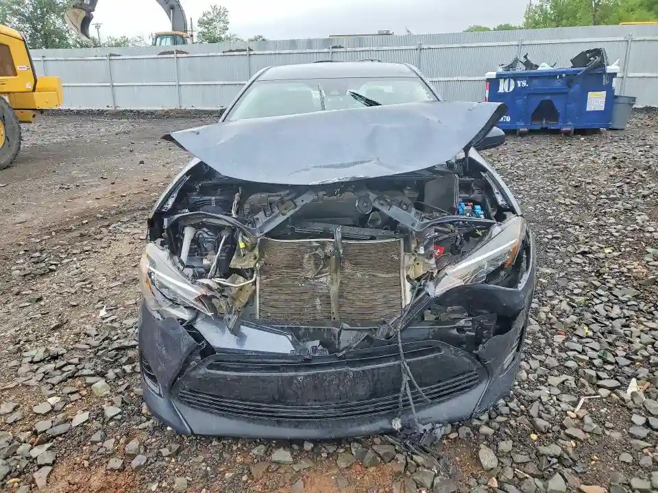 5YFBURHE4JP838976 2018 TOYOTA COROLLA-4