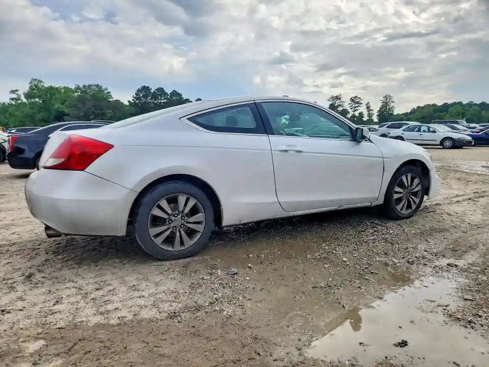 1HGCS1B33BA009603 2011 HONDA ACCORD-2