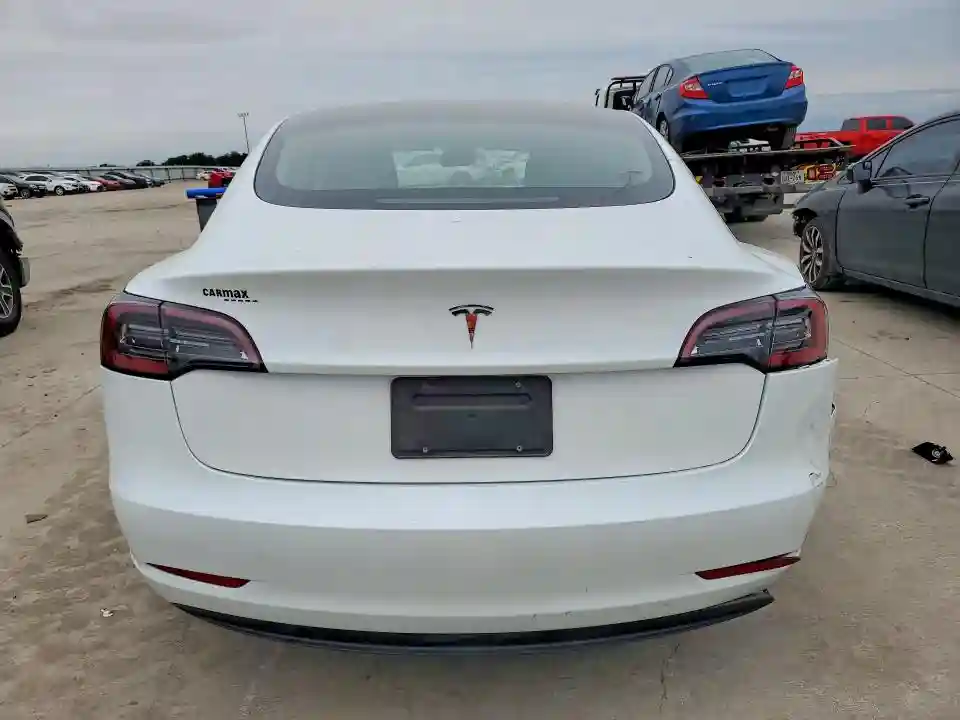5YJ3E1EA0PF559680 2023 TESLA MODEL 3-5