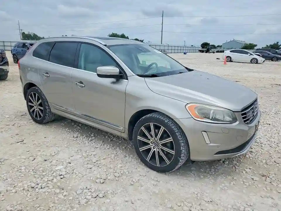 YV440MDM0F2758923 2015 VOLVO XC60-3
