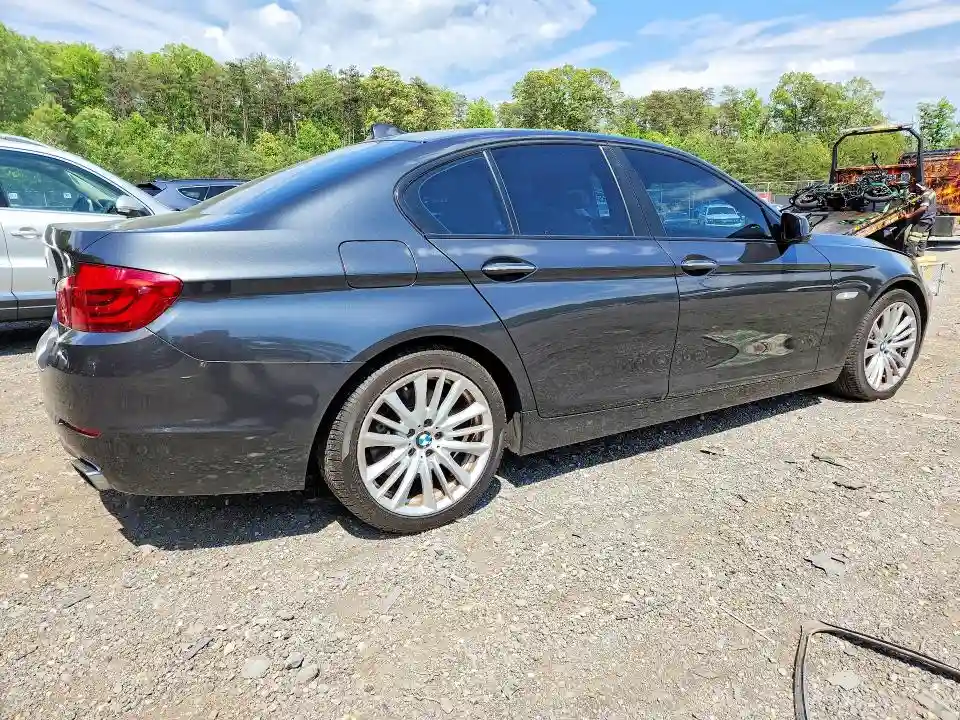 WBAFU9C58BC278220 2011 BMW 5 SERIES-2