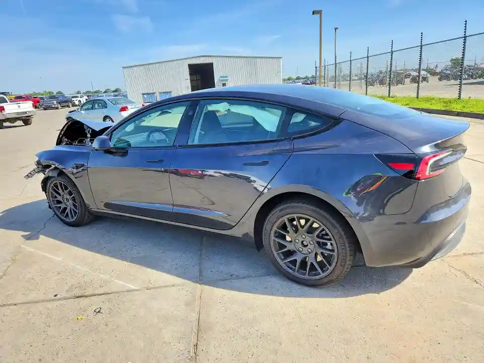 5YJ3E1EAXSF908224 2025 TESLA MODEL 3-1