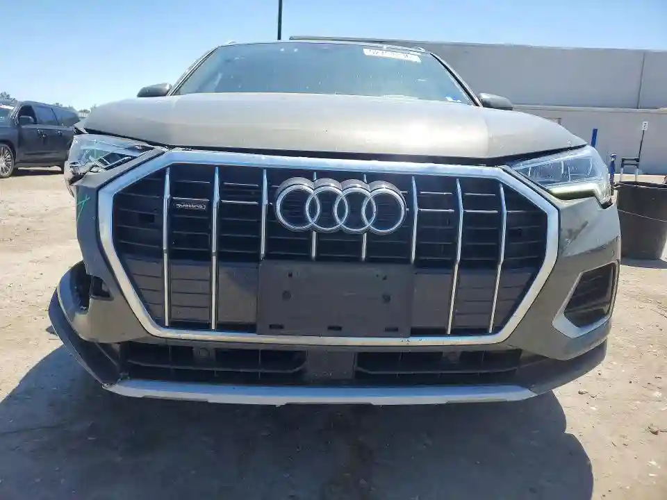 WA1BECF34L1009385 2020 AUDI Q3-4