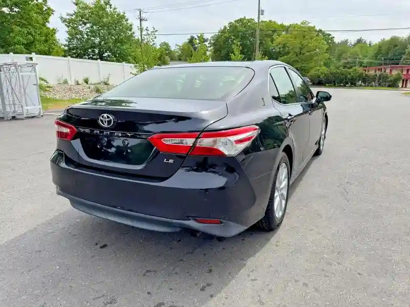 JTNB11HK0J3050913 2018 TOYOTA CAMRY-2