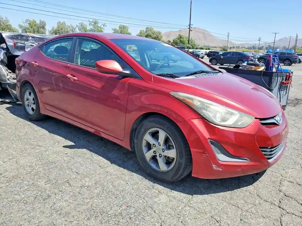 5NPDH4AE9FH558047 2015 HYUNDAI ELANTRA-3