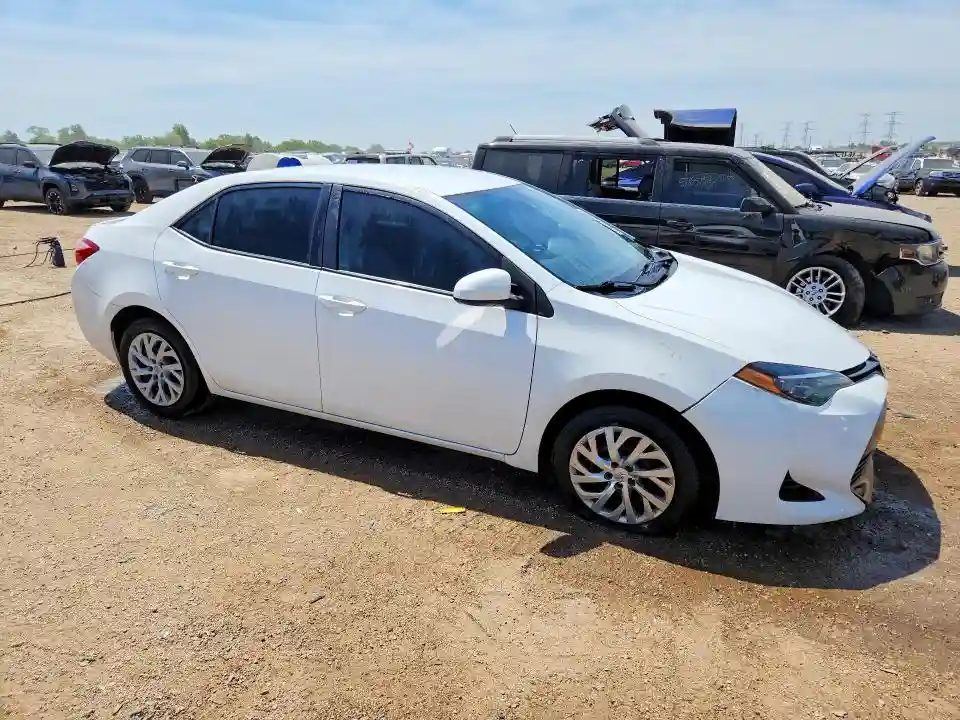 2T1BURHE5JC016509 2018 TOYOTA COROLLA-3