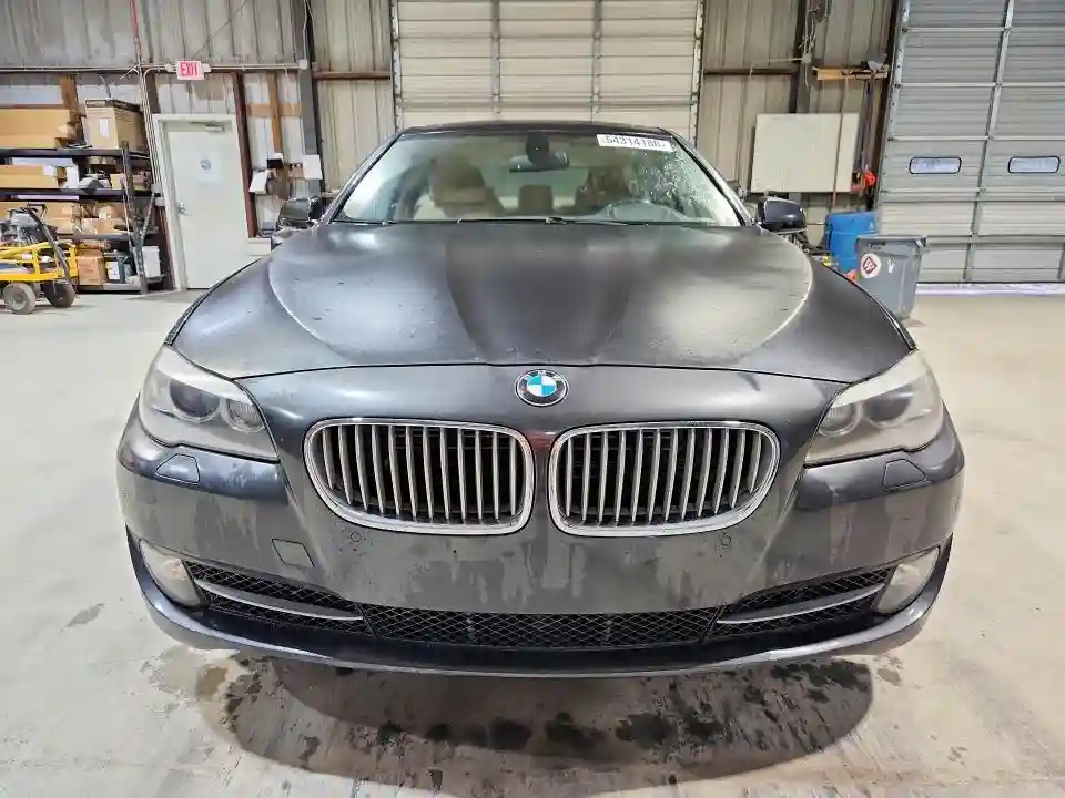 WBAFR9C58BC270071 2011 BMW 5 SERIES-4