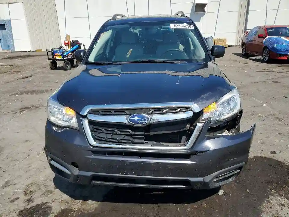 JF2SJAGC1JH401802 2018 SUBARU FORESTER-4