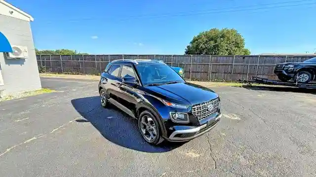 KMHRC8A34NU173263 2022 HYUNDAI VENUE-0