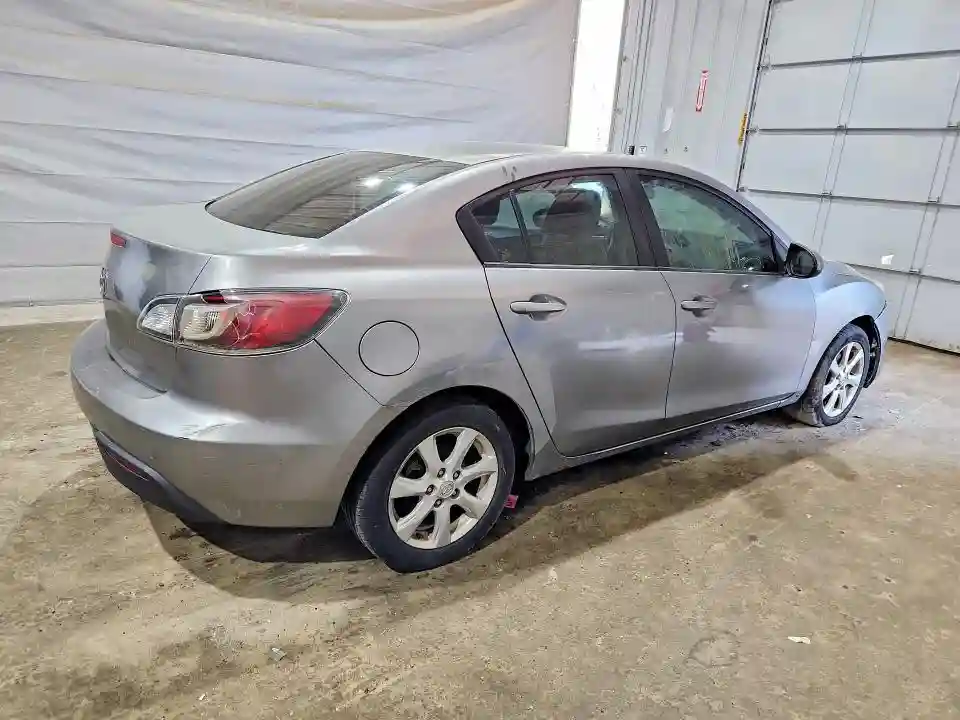 JM1BL1SG7A1328849 2010 MAZDA 3-2