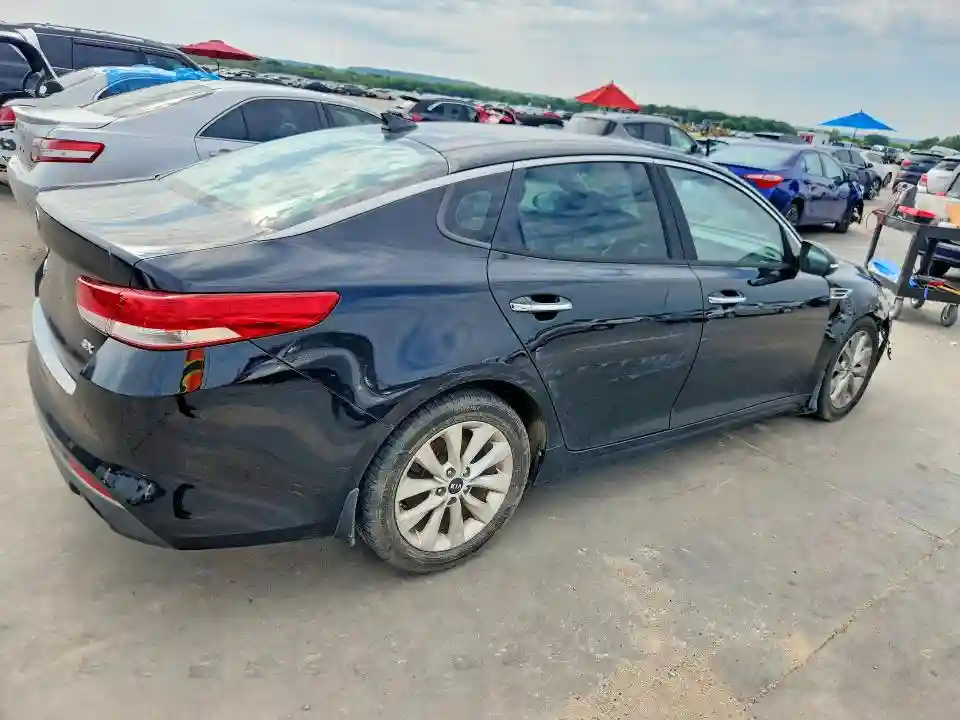 5XXGU4L38GG048340 2016 KIA OPTIMA-2