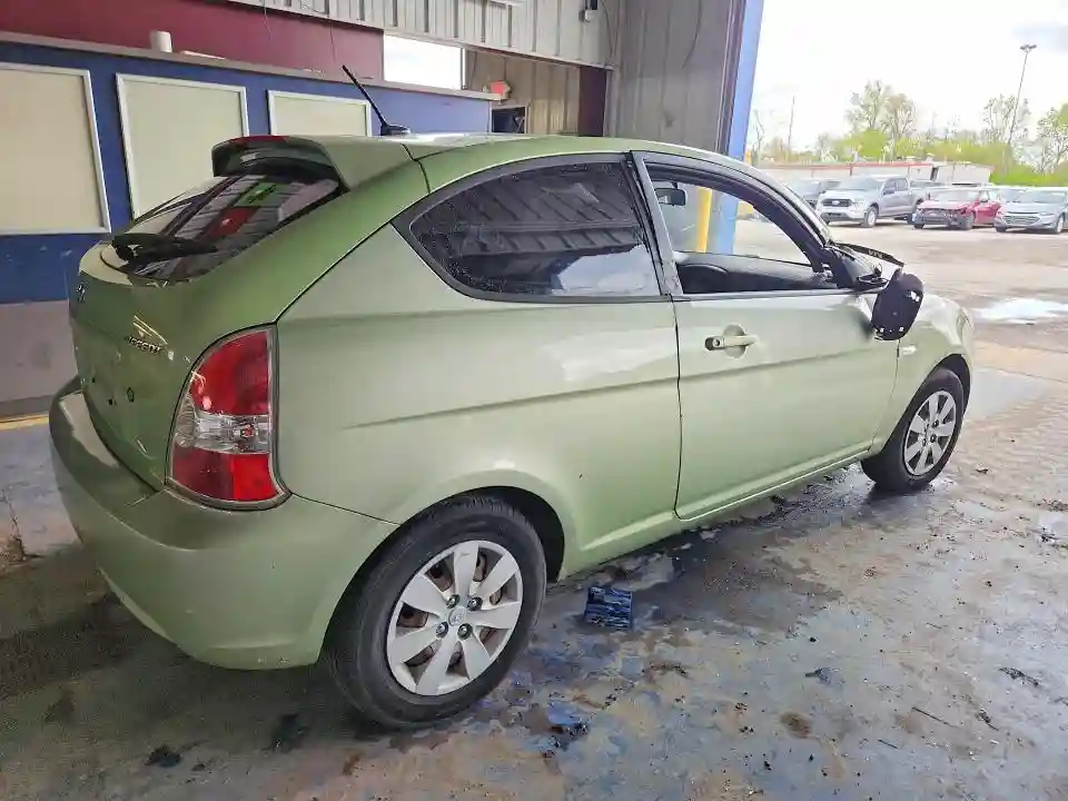 KMHCM3AC3BU188287 2011 HYUNDAI ACCENT-2
