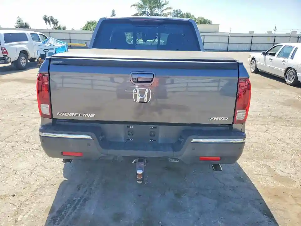 5FPYK3F70JB013411 2018 HONDA RIDGELINE-5