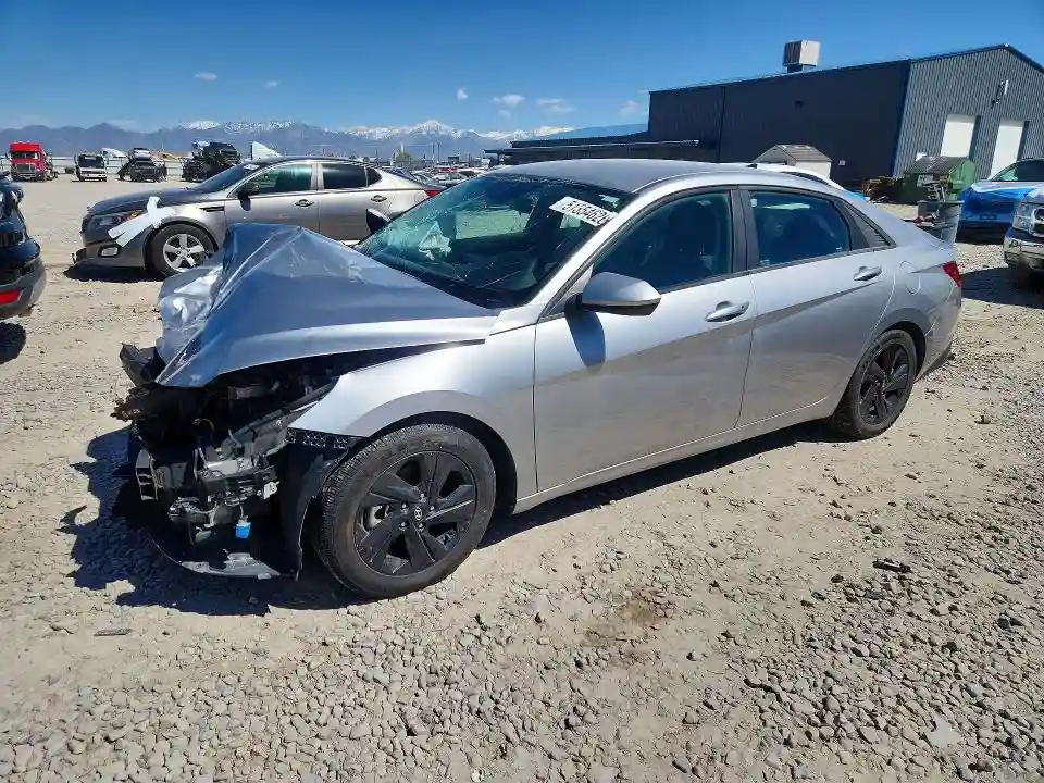5NPLM4AG0NH075246 2022 HYUNDAI ELANTRA-0