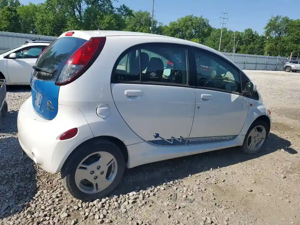 JA3215H19CU030433 2012 MITSUBISHI ALL OTHER-2
