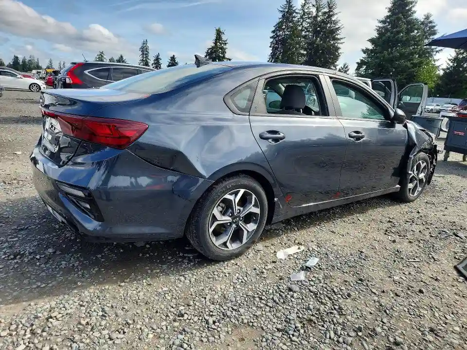 3KPF24AD4ME278653 2021 KIA FORTE-2