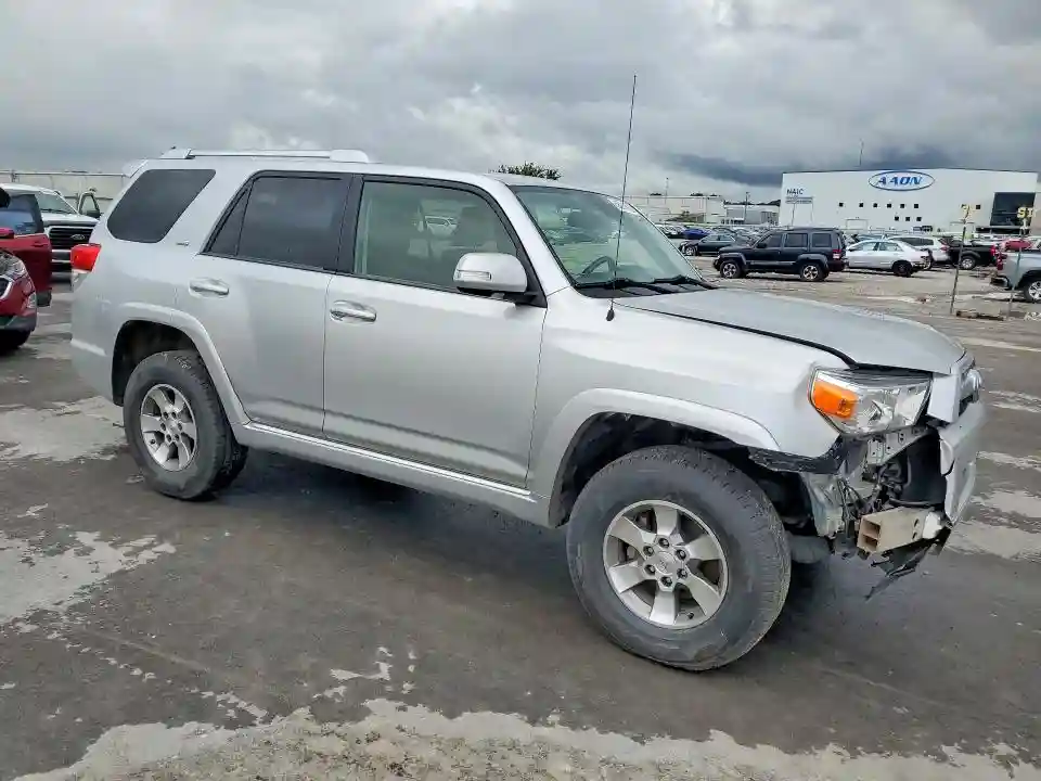JTEBU5JRXB5069920 2011 TOYOTA 4RUNNER-3