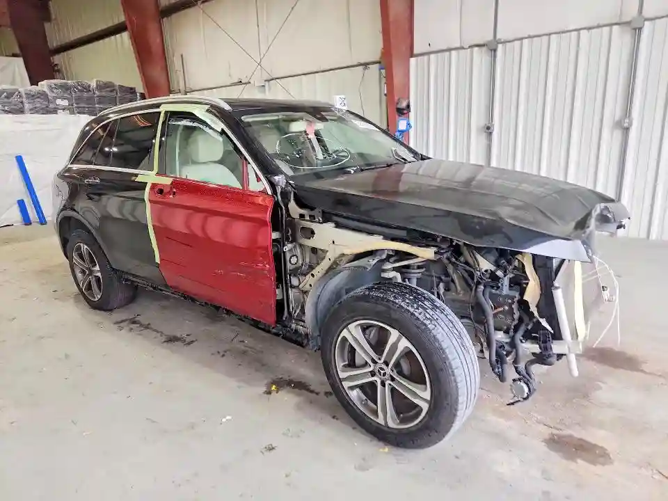 WDC0G4JB2JV024110 2018 MERCEDES-BENZ GLC-CLASS-3