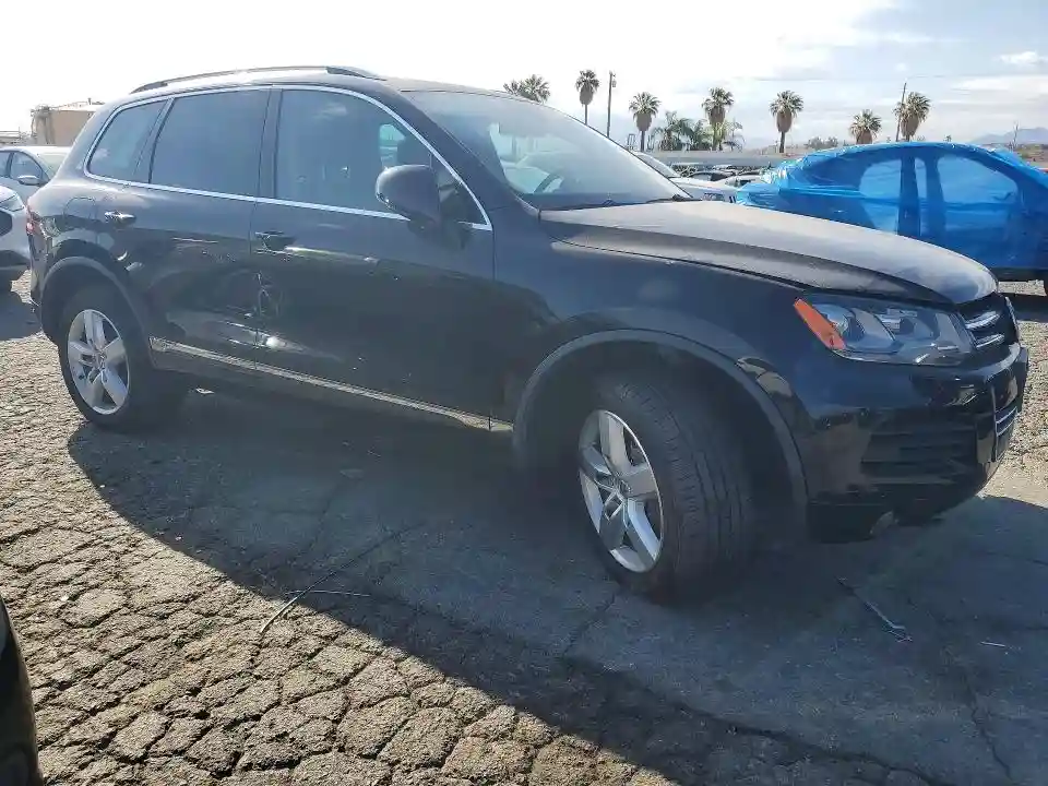 WVGFG9BPXBD003385 2011 VOLKSWAGEN TOUAREG-3
