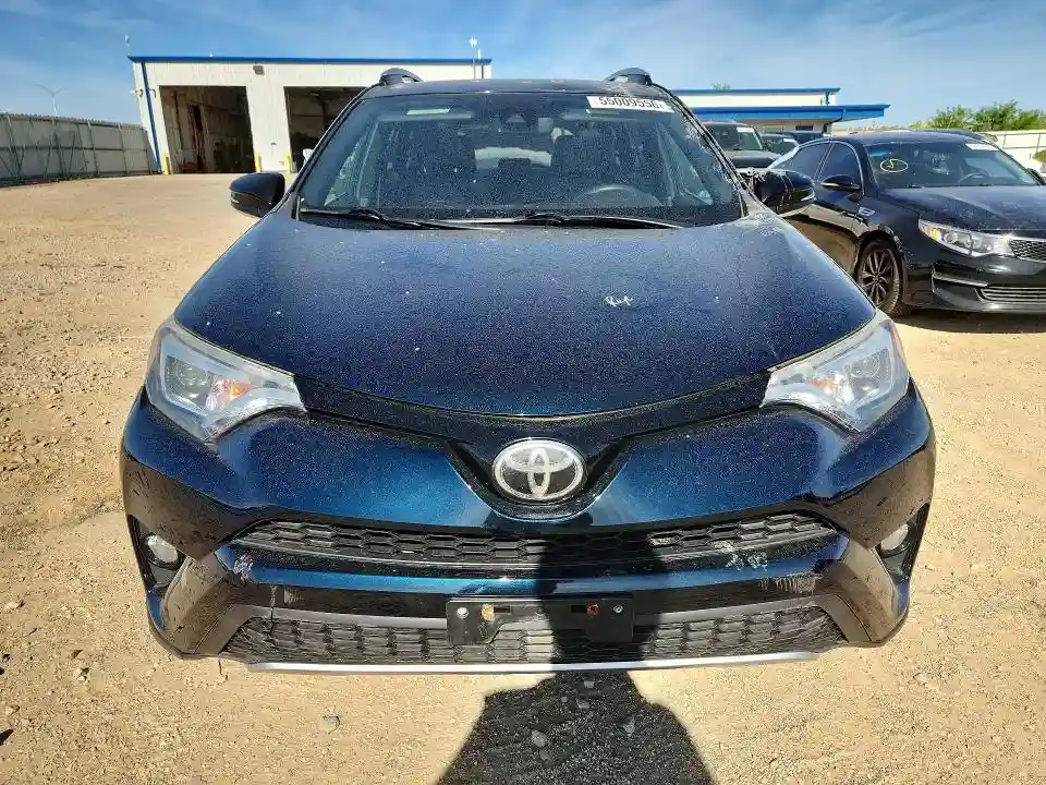 2T3JFREV0HW688584 2017 TOYOTA RAV4-4