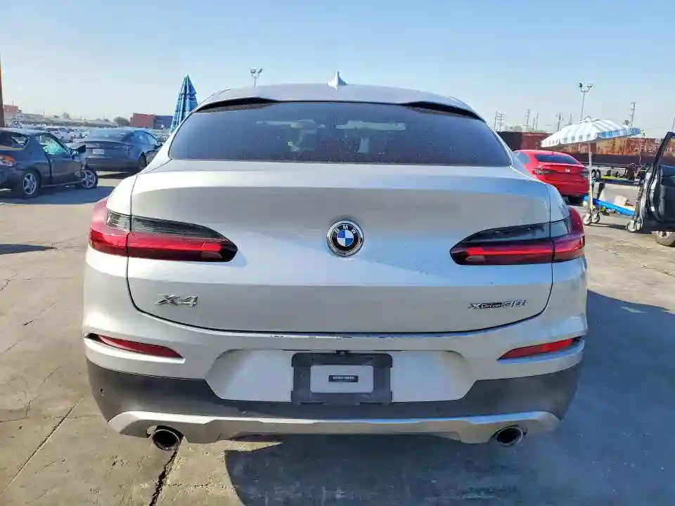 5UX2V1C02M9H86995 2021 BMW X4-5