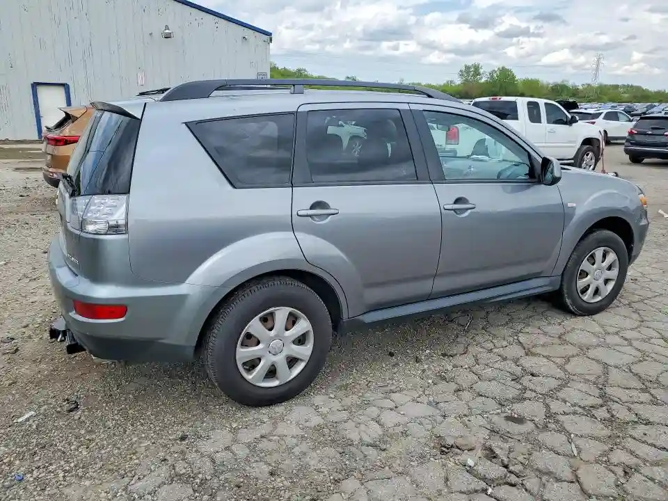 JA4AS2AW8DU004576 2013 MITSUBISHI OUTLANDER-2