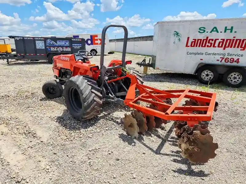 221615 1989 KUBOTA CONSTRUCTI-2