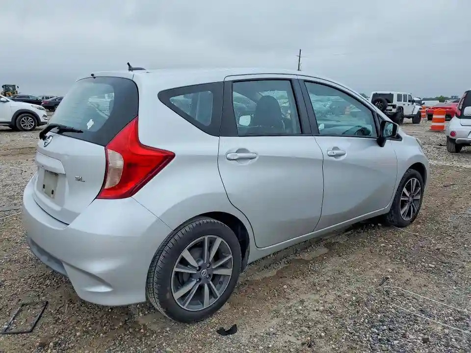 3N1CE2CP2HL368572 2017 NISSAN VERSA-2