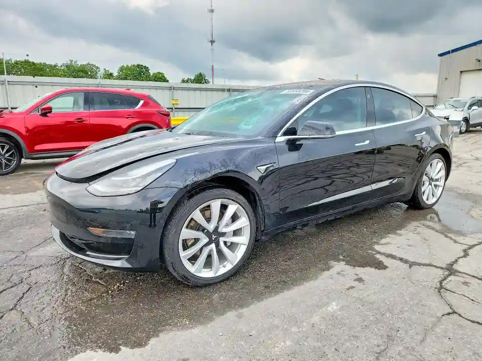 5YJ3E1EA7JF005835 2018 TESLA MODEL 3-0