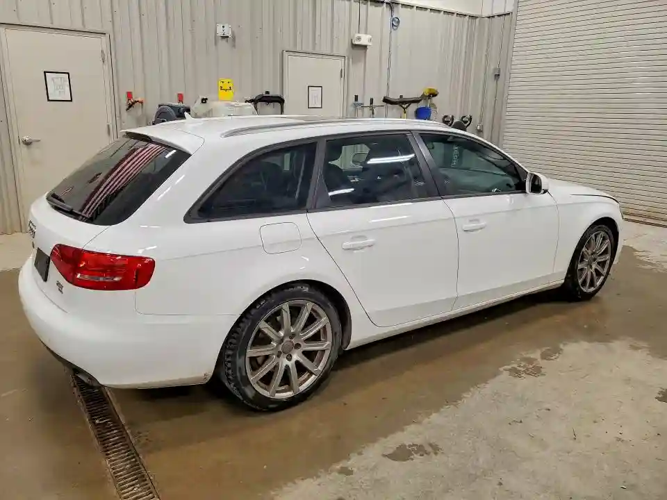 WAUSFAFL6AA008076 2010 AUDI A4-2