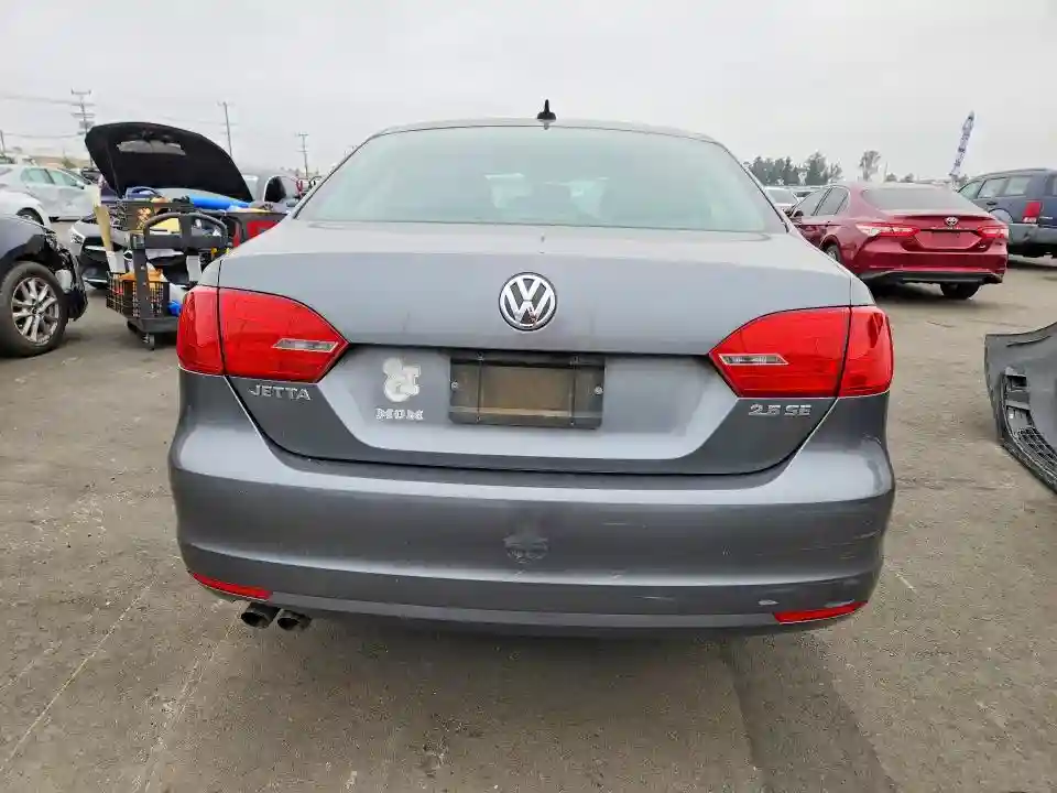 3VWDZ7AJ1BM394595 2011 VOLKSWAGEN JETTA-5