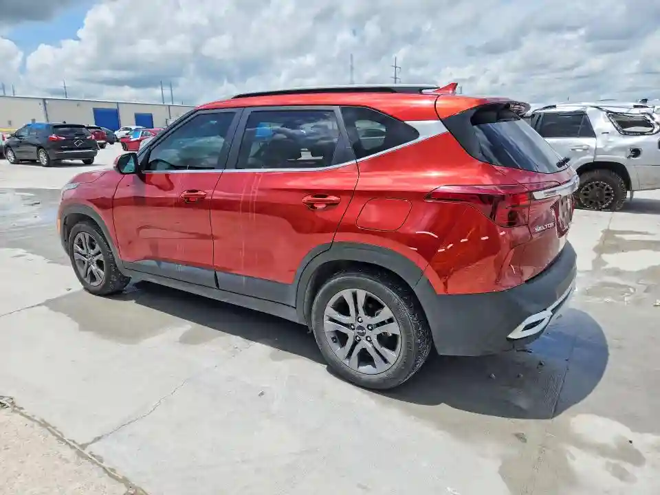KNDEU2AA4P7397825 2023 KIA SELTOS-1