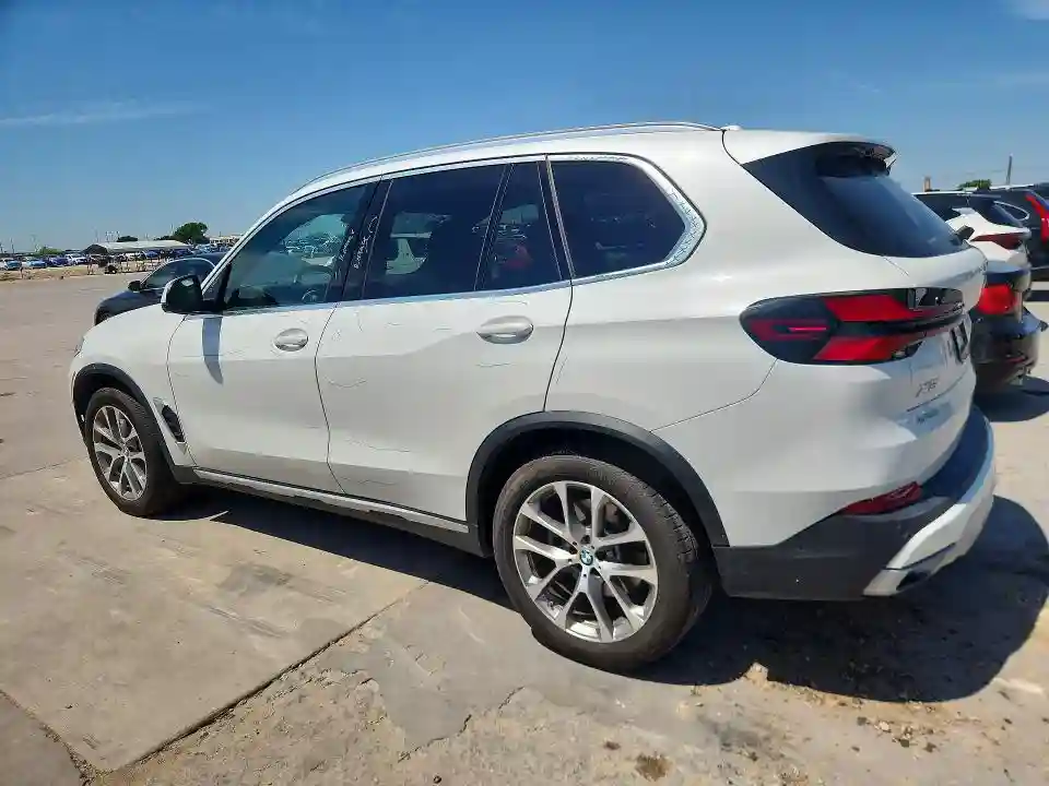 5UX23EU08R9V86848 2024 BMW X5-1