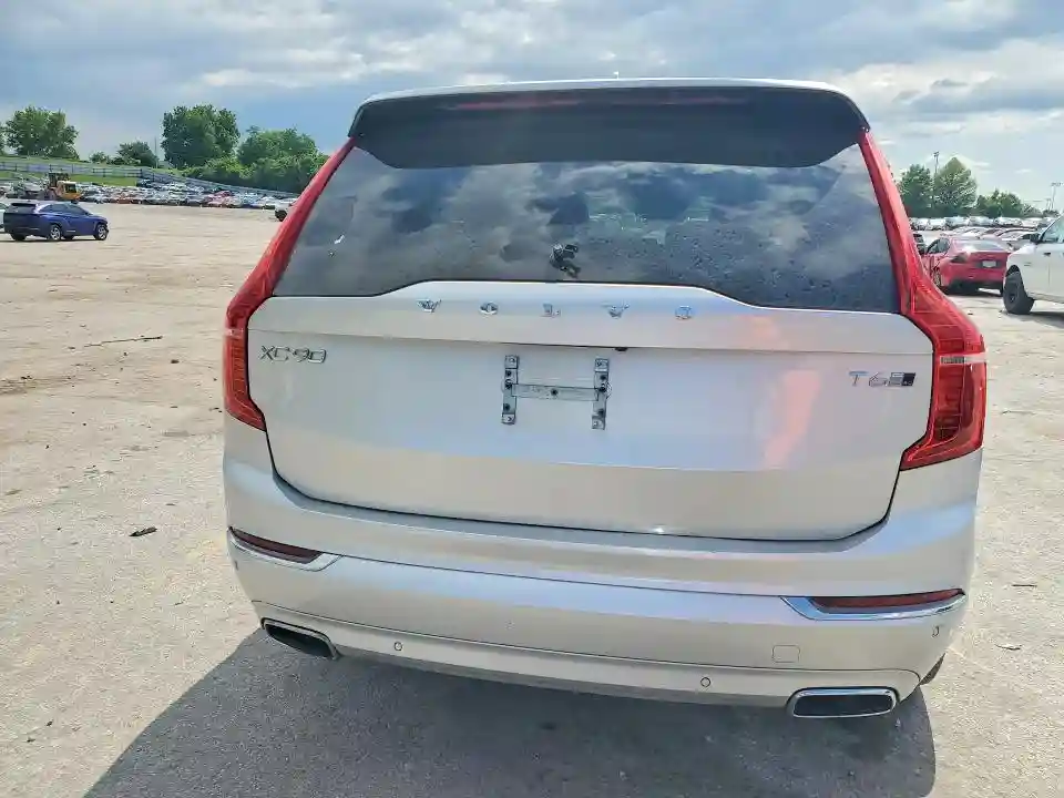 YV4A22PL6K1477567 2019 VOLVO XC90-5