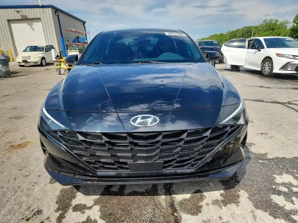 KMHLS4AG8PU444428 2023 HYUNDAI ELANTRA-4
