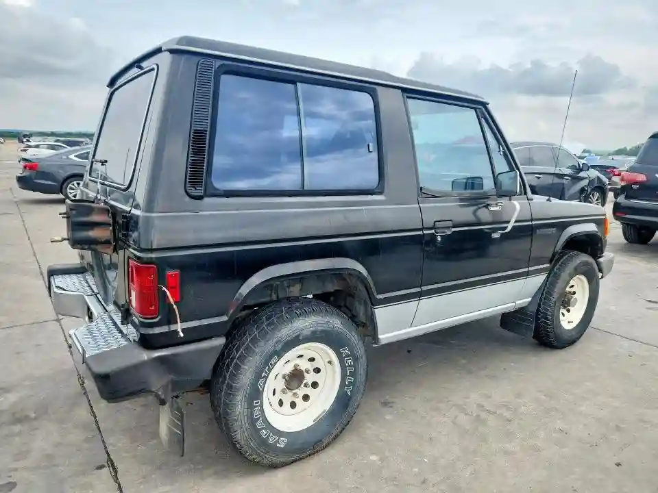 JA4FJ53E6JJ012705 1988 MITSUBISHI MONTERO-2
