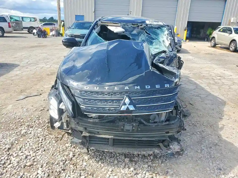 JA4J4UA8XNZ064788 2022 MITSUBISHI OUTLANDER-4