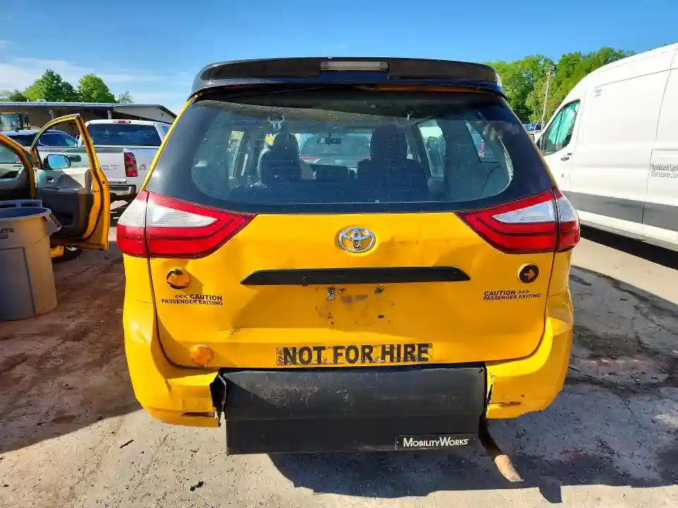 5TDZK3DC9GS699501 2017 TOYOTA SIENNA-5