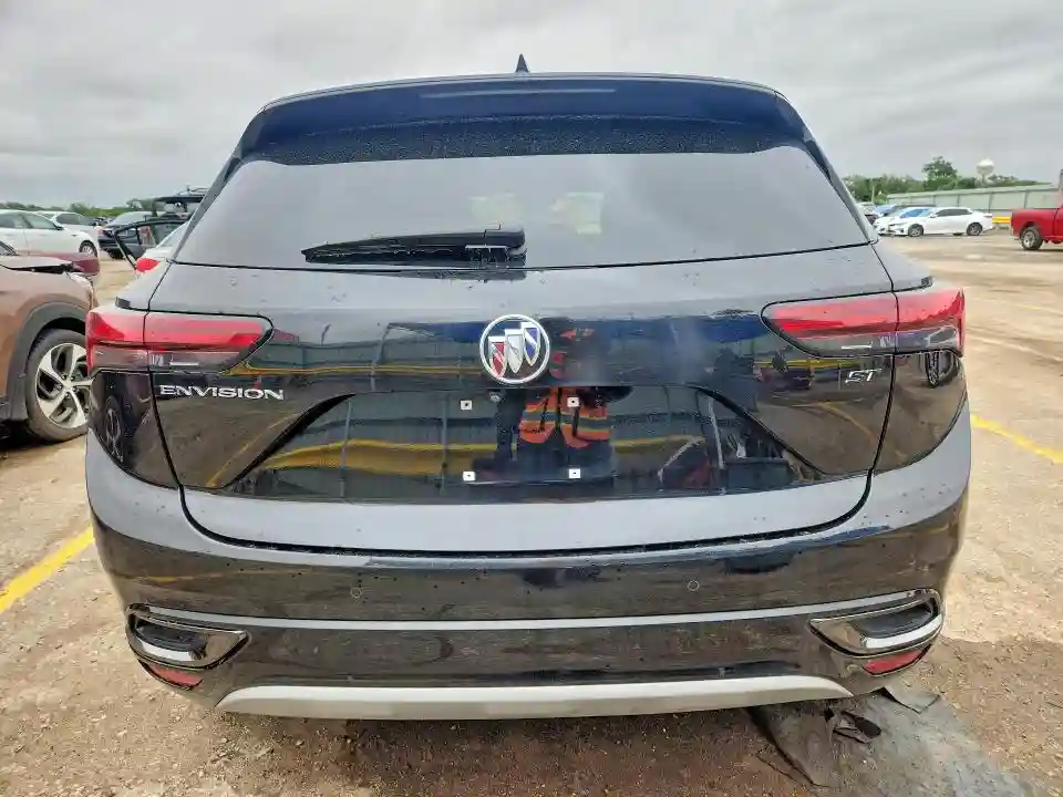 LRBAZLR47PD066144 2023 BUICK ENVISION-5