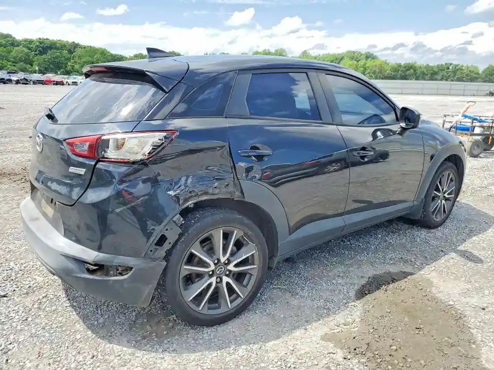 JM1DKFC78H0144737 2017 MAZDA CX-3-2