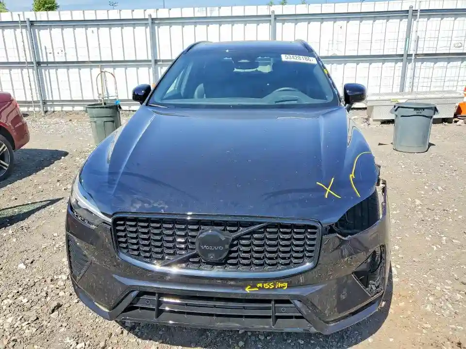 YV4M12RDXS1038023 2025 VOLVO XC60-4