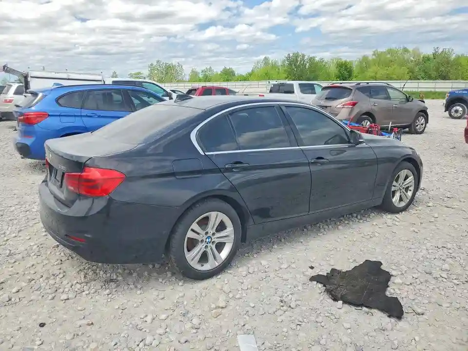 WBA8D9G30HNU63957 2017 BMW 3 SERIES-2