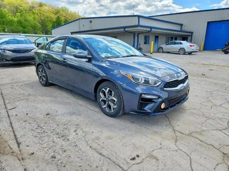 3KPF24AD3ME347252 2021 KIA FORTE-3